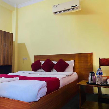 Hotel Daisy Park Siddharthanagar Exterior foto