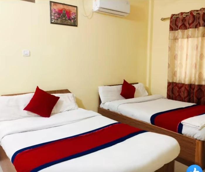 Hotel Daisy Park Siddharthanagar Quarto foto