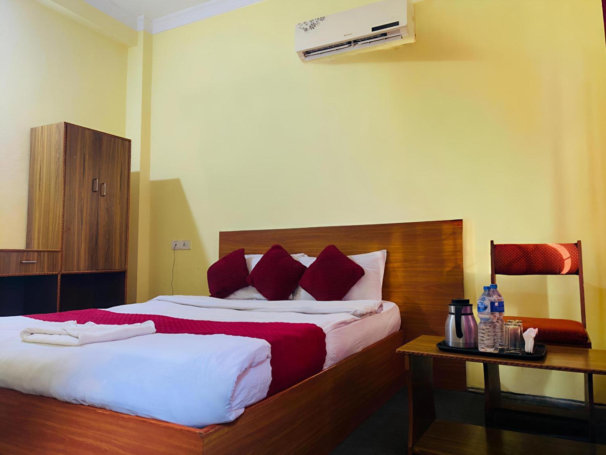 Hotel Daisy Park Siddharthanagar Exterior foto