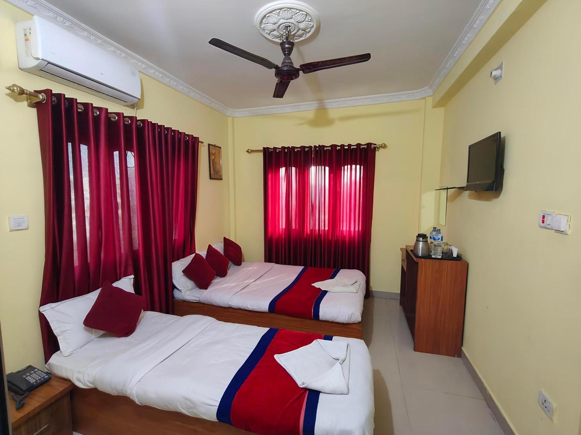 Hotel Daisy Park Siddharthanagar Exterior foto