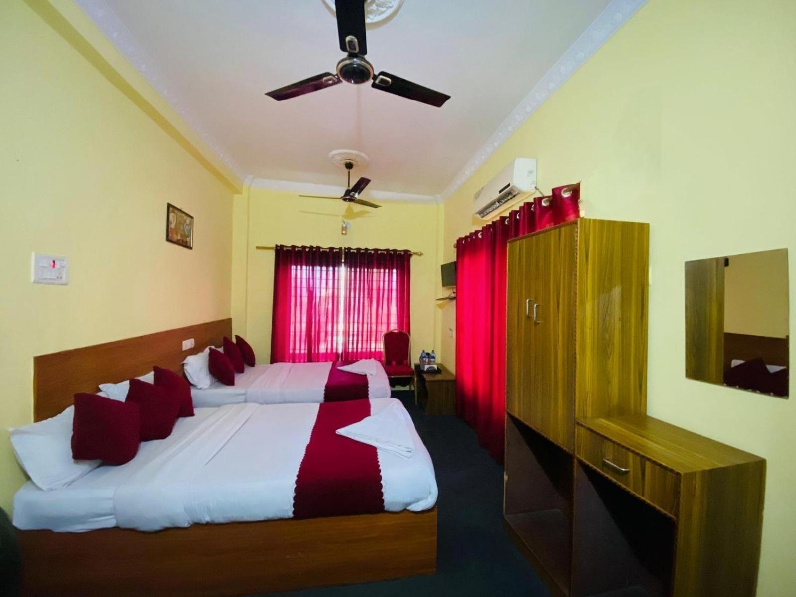 Hotel Daisy Park Siddharthanagar Exterior foto